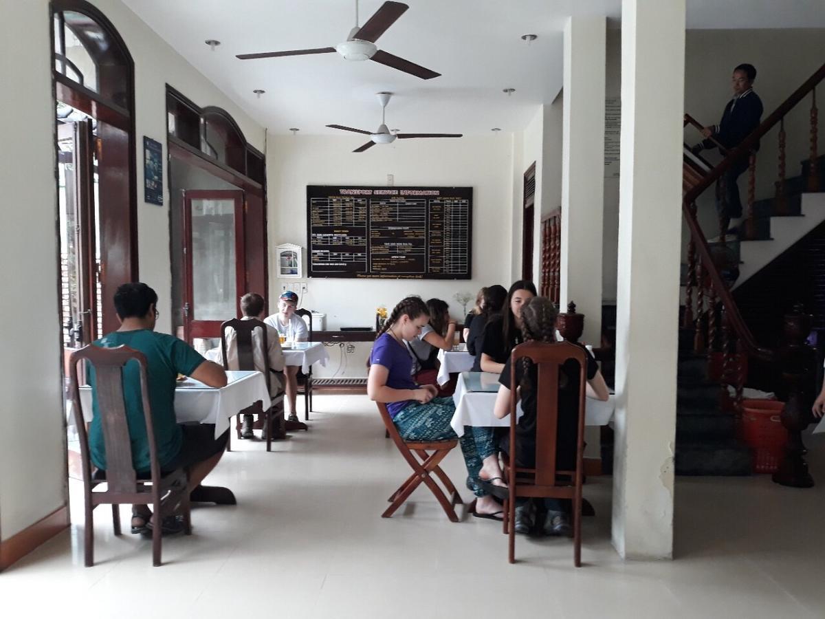 Nhi Trung Hotel Хоян Екстер'єр фото