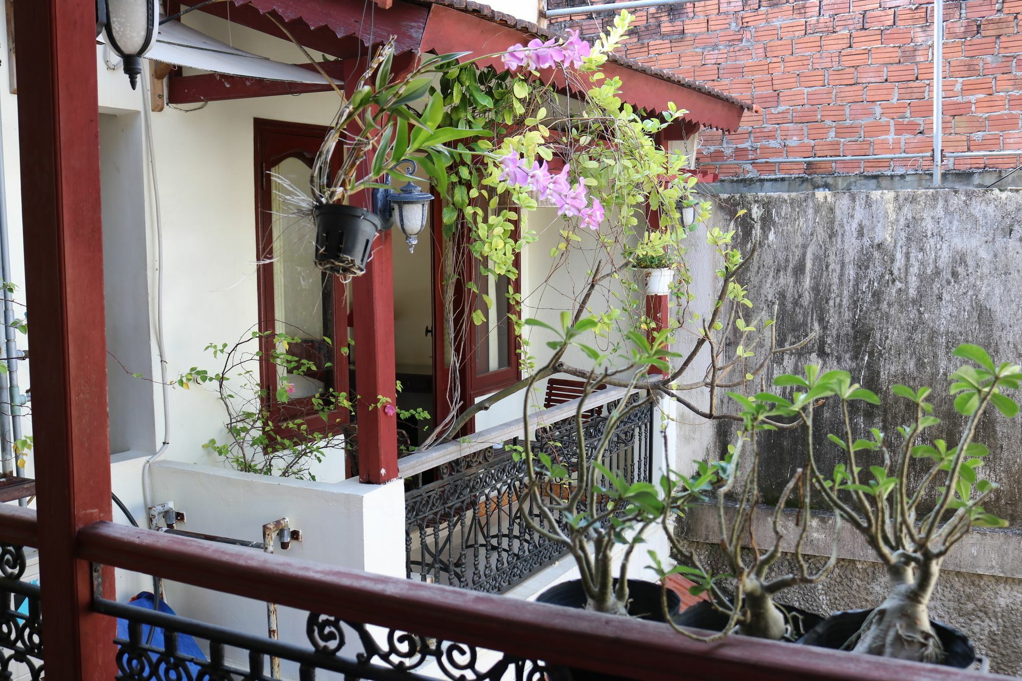 Nhi Trung Hotel Хоян Екстер'єр фото